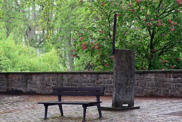 Denkmal für Lotte Zimmer von Johannes Kares
